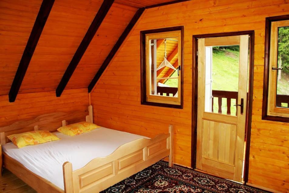 Triangle Woodhouse Villa พลาฟ ภายนอก รูปภาพ